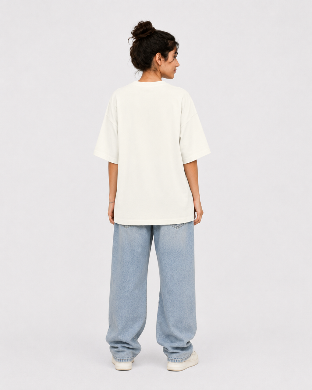 Women's Skater Bear Oversized T-Shirt